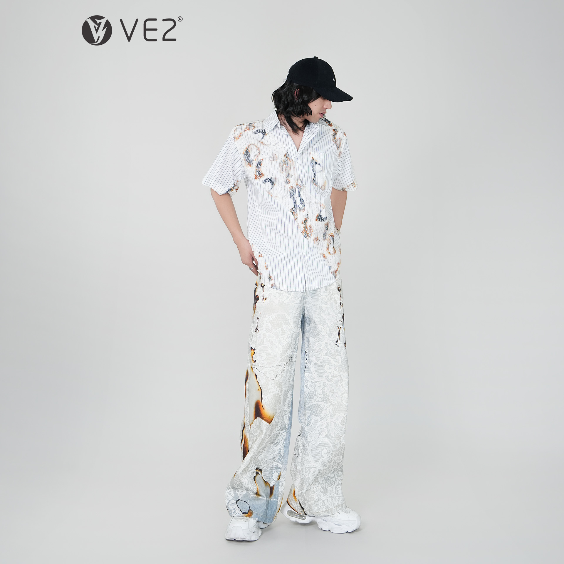 VE2设计款蕾丝拼接火焰短袖衬衫