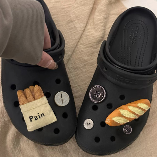 洞洞鞋配饰鞋花鞋扣面包冰激凌美食crocs装饰配件春夏ins高级可爱
