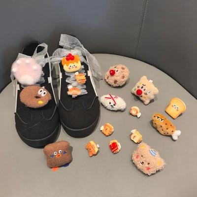 毛绒曲奇松饼鞋花运动鞋装饰扣卡通立体饼干鞋带扣德训鞋配饰扣