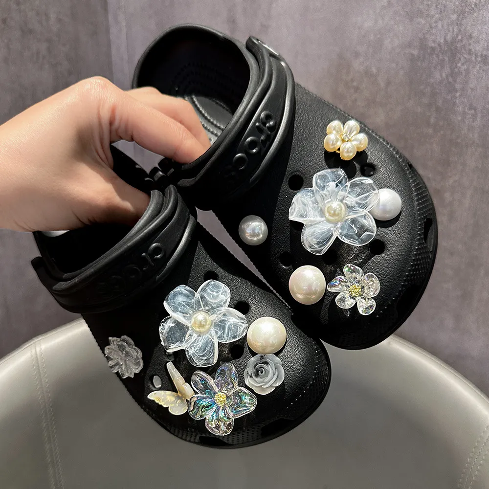 白蝶纷飞洞洞鞋配饰高级感鞋扣配件适配crocc鞋扣可拆卸diy配件