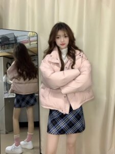 羽绒服女款2023年新款短款小个子奶呼呼韩版轻便棉衣面包服