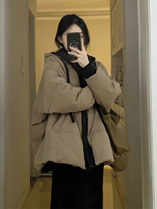 短款卡其羽绒服女2023新款冬季时尚超好看设计感小个子白鸭绒小众