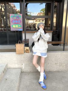 现货韩系软糯厚实杂色套头毛衣白色雾蓝色衬衫套装