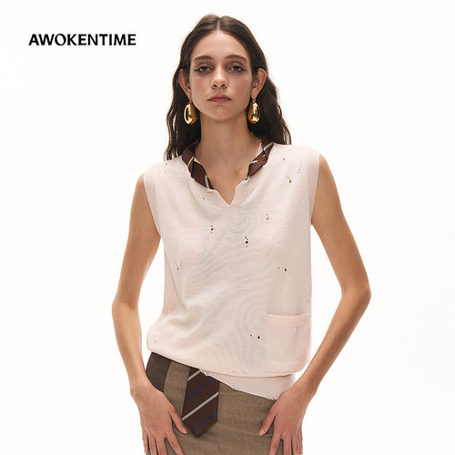 AWOKENTIME绵羊毛短款马甲休闲无袖针织衫女浅粉2026年早秋新品