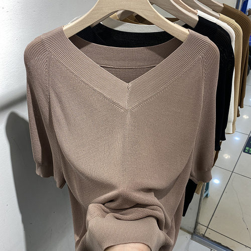 宽松V领冰麻短袖针织衫女夏