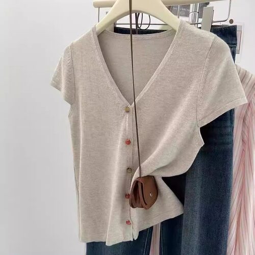 V领冰丝针织短袖T恤女夏季套头