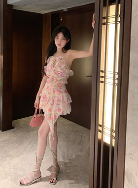 泡菜家性感碎花吊带女甜美小清新挂脖上衣荷叶边飘带半身裙两件套