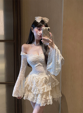 泡菜家 名媛风气质收腰蕾丝上衣长袖性感一字肩a字蓬蓬短裙两件套
