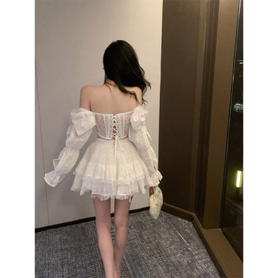 泡菜家白色设计感小众重工刺绣复古泡泡袖上衣时尚高腰蛋糕裙套装