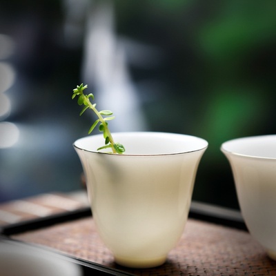 德化品茗杯陶瓷主人杯小茶杯个人杯羊脂玉瓷存白色单杯批发功夫茶