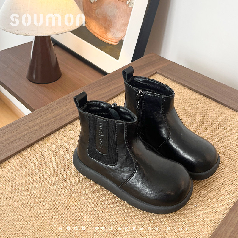 女童黑色皮靴小童切尔西靴女款2026秋季新款儿童靴子软底宝宝短靴