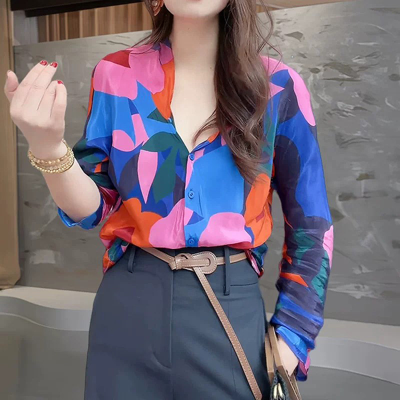 复古印花V领衬衫女春夏防晒长袖