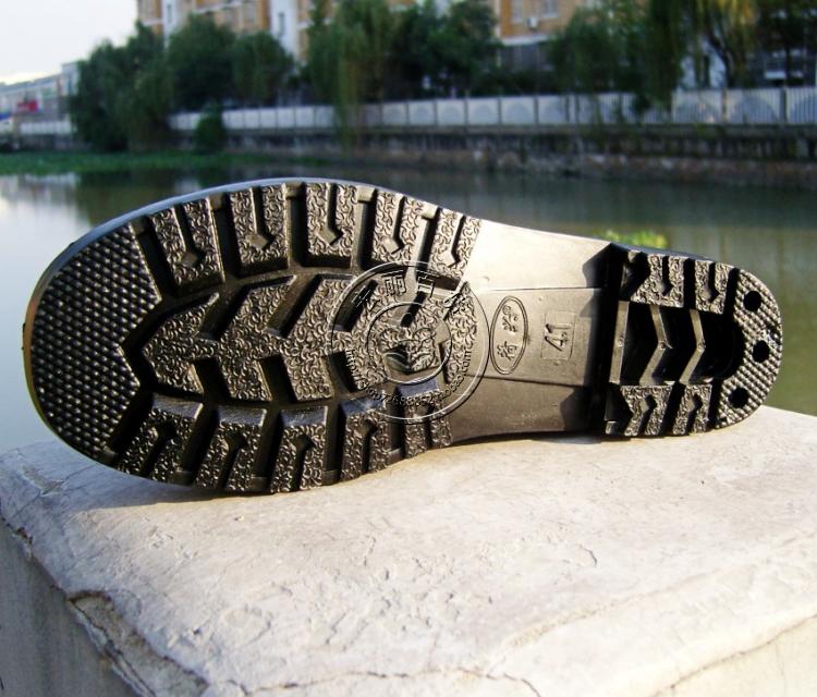 Chaussures - bottes caoutchouc homme pour hiver - semelle tendon - Ref 964499 Image 3
