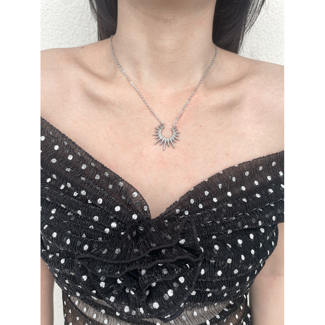 百搭独特冷淡风光芒四射项链女ins风日常通勤简约锁骨链不掉色