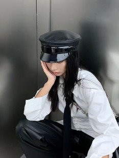 复古报童帽 网红潮显脸小漆皮美式 黑色鸭舌帽子女2025新款 时尚