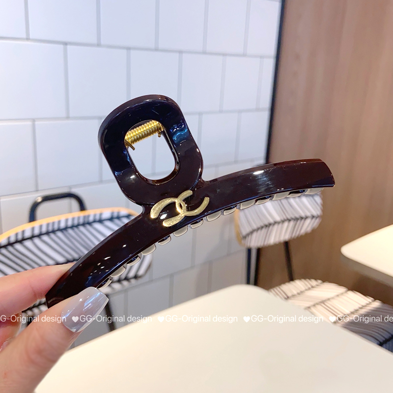 日系洋气2025新款大抓夹简约大发抓发饰头饰鲨鱼夹后脑勺爪子