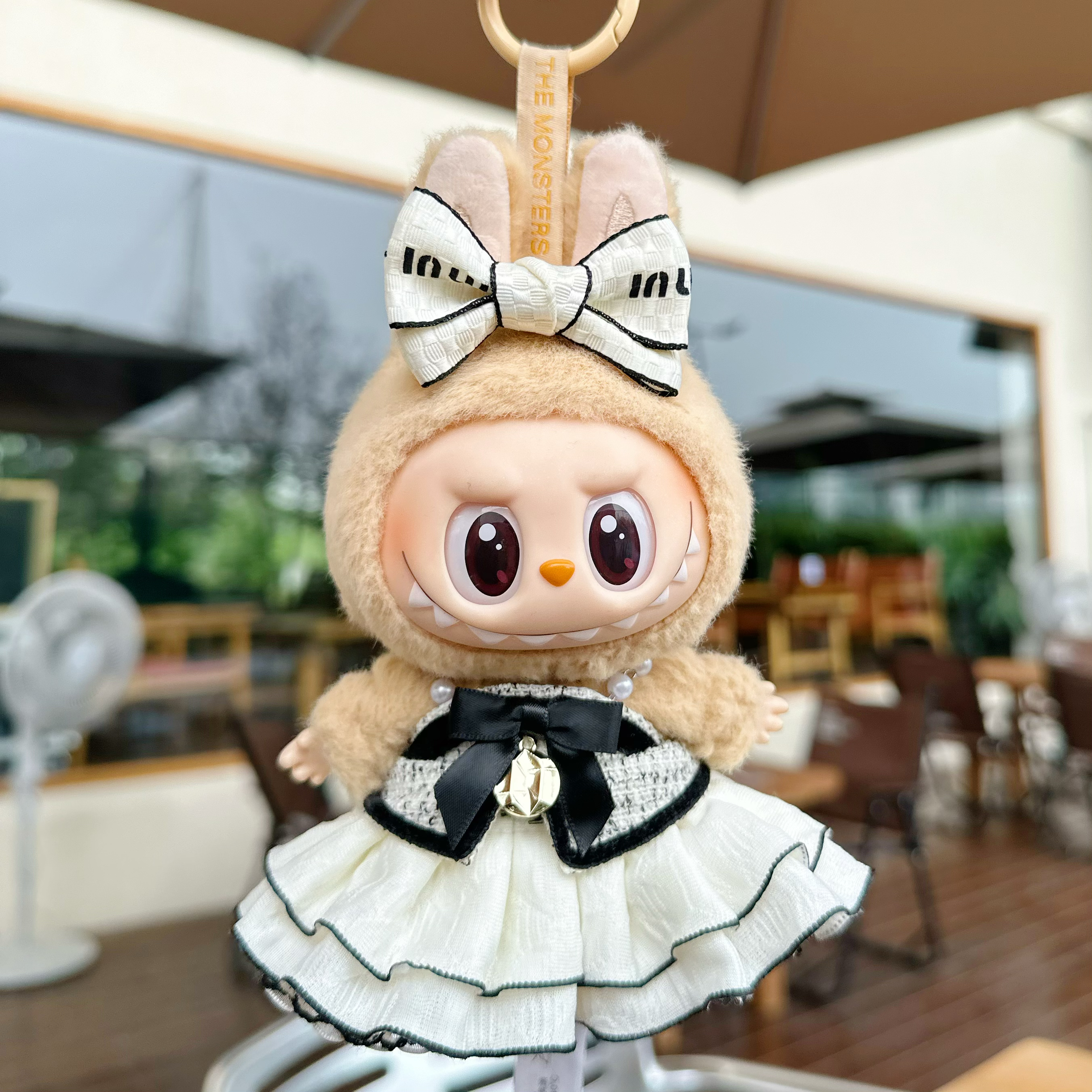 一二三代盲盒挂件拉布布衣服labubu搪胶公仔米白色晚礼服连衣裙子