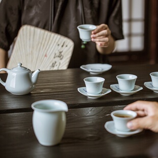 台湾 晓芳窑 单色釉 影青 瓜蔓壶茶具套组 1壶1公道4古月杯4托