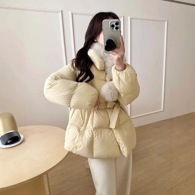 日本OFFCAT冬新款泡芙羽绒服女短款收腰狐狸毛围脖90白鸭绒厚外套