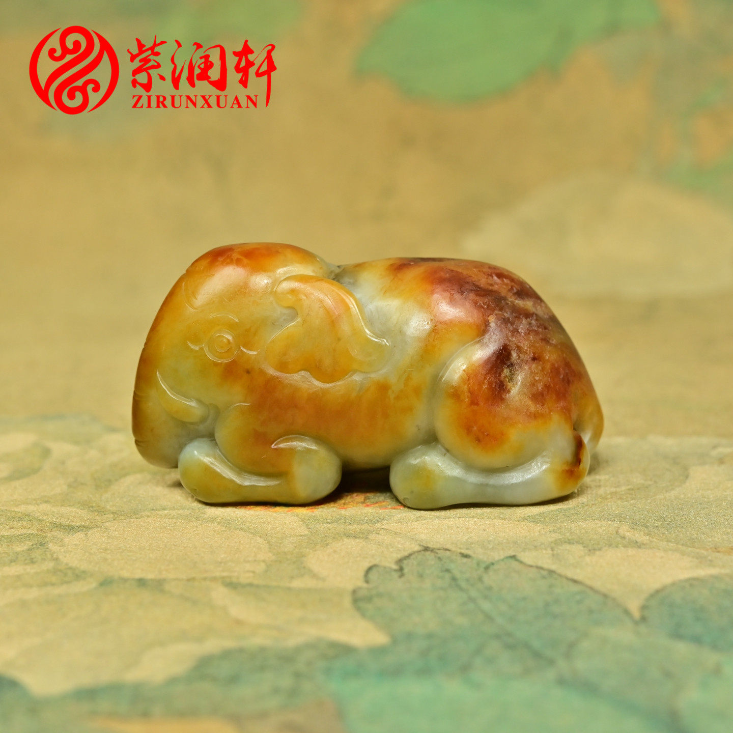 和田玉籽料大象摆件红沁皮手把件