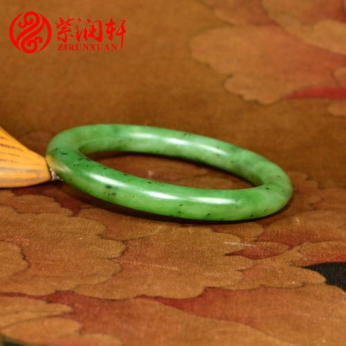 和田玉碧玉圆条手镯玛纳斯菠菜绿