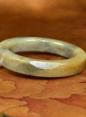 和田玉糖玉水墨籽料手镯方条