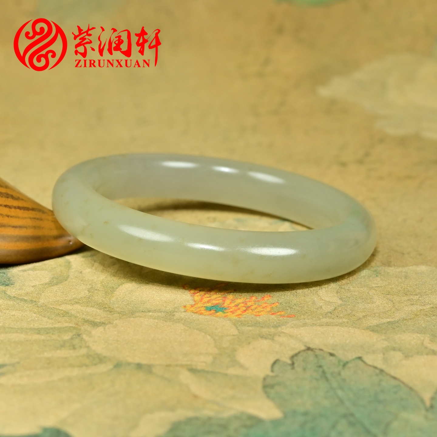 紫润轩新疆和田玉青白玉闪青花籽料手镯55.3mm起胶油润哑光收藏级