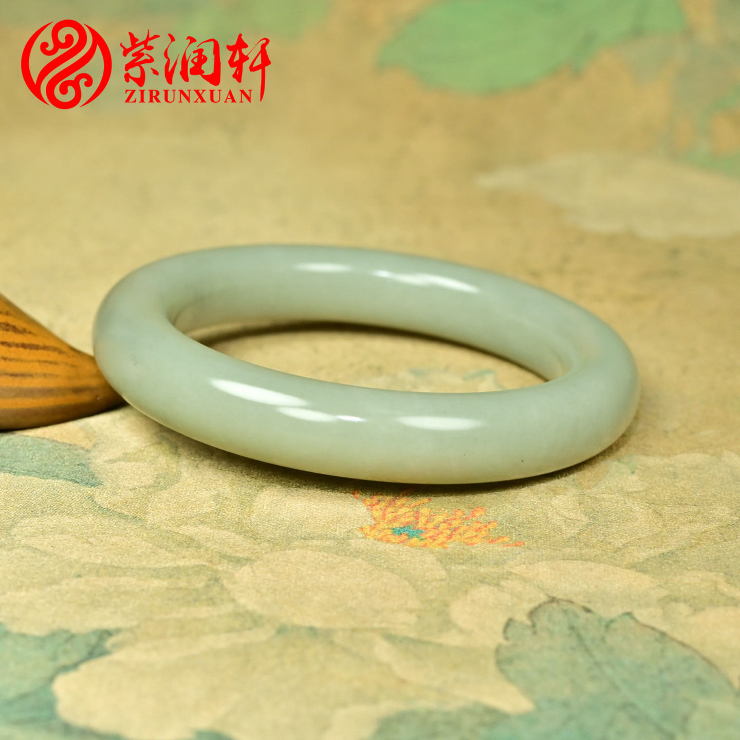 和田玉青白玉圆条手镯且末料玉镯