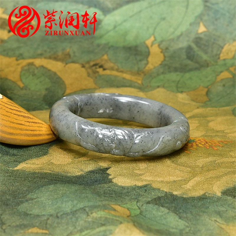 和田玉水墨青花籽料手镯