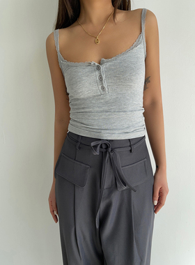 纯欲蕾丝吊带背心女夏百搭修身甜美bm风纽扣设计感无袖上衣