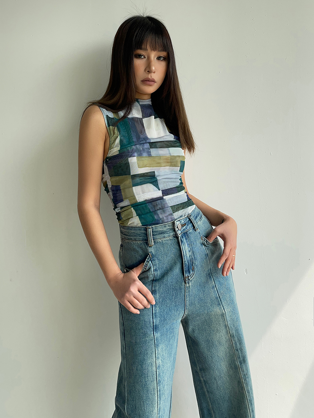 欧美复古晕染抽象油画高弹网布褶皱印花褶皱显瘦背心短款露脐上衣