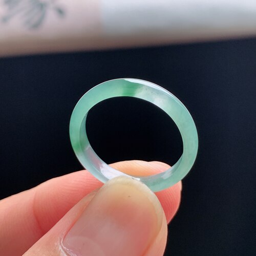 天然A货冰种17号飘绿翡翠戒指