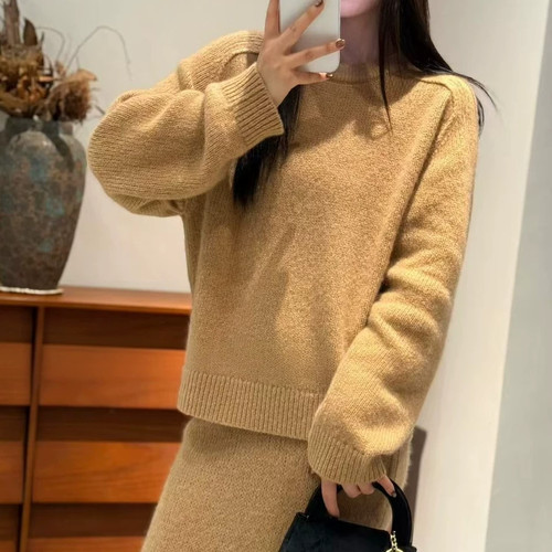 软糯如云 康宝莱拉绒100%山羊绒女 圆领宽松短款马鞍肩针织衫毛衣