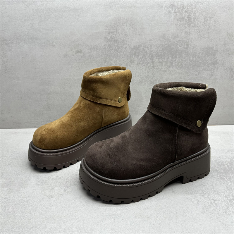 断码处理2025冬季新款女靴舒适百搭加绒保暖厚底雪地靴休闲女棉鞋