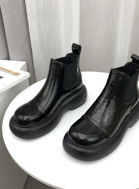 圆头舒适厚底欧美松紧口马丁靴