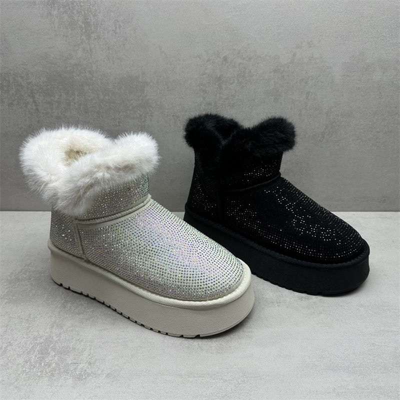 断码处理2025冬季新款女靴休闲百搭舒适厚底加绒保暖棉女雪地靴