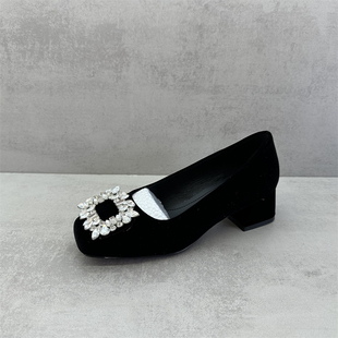 撤柜处理断码女鞋2026春款日常工作鞋一脚蹬水钻方头浅口中跟单鞋