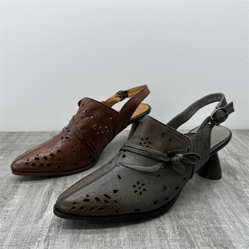 断码处理2023夏款真皮女鞋一字扣后绊带包头牛皮复古风粗跟女凉鞋