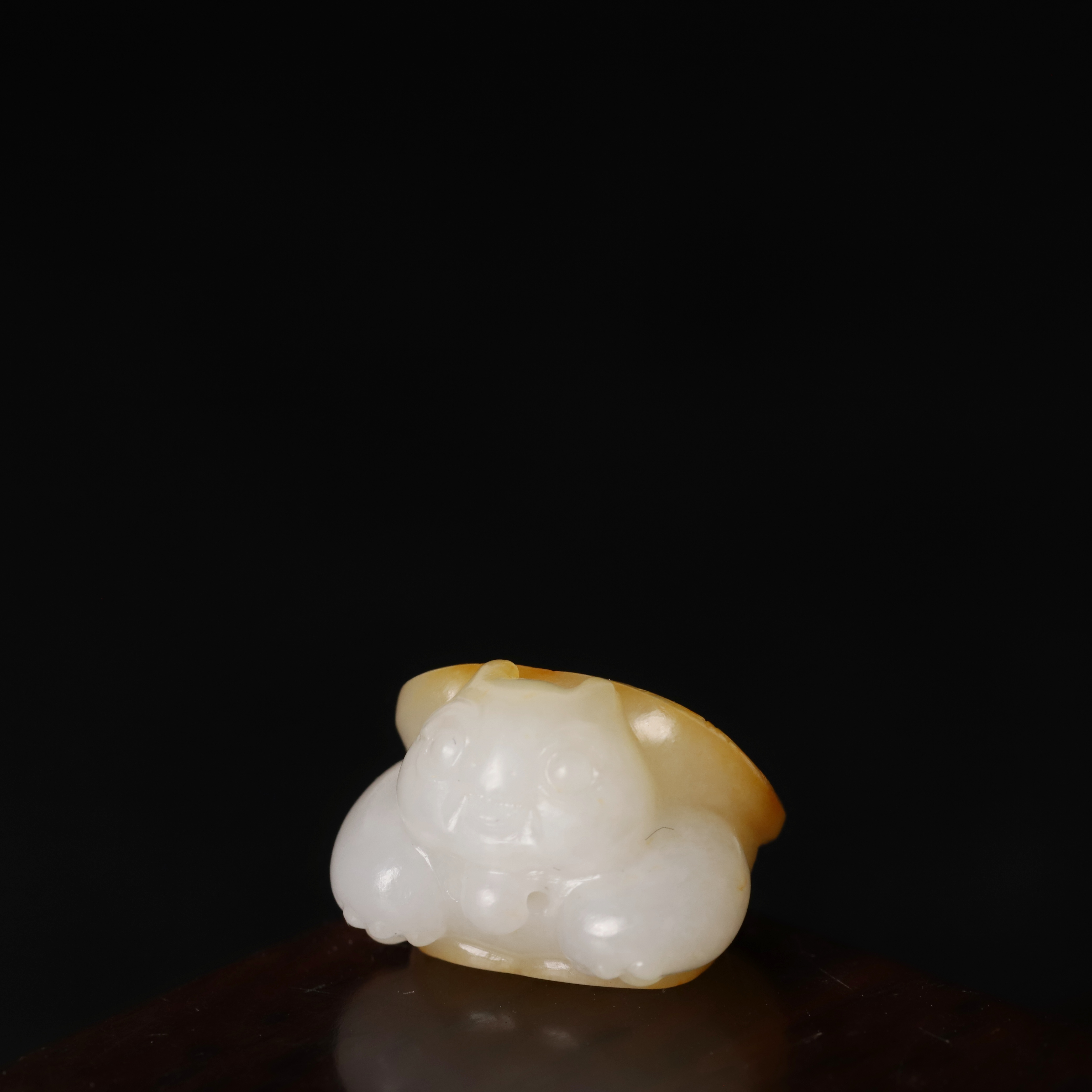 在售新疆和田玉洒金皮独籽龙龟4.6克挂件玉坠苏工无瑕疵