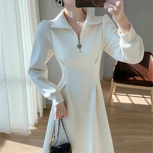 茶歇法式长袖连衣裙女小个子秋冬高级感气质加绒加厚大衣内搭长裙