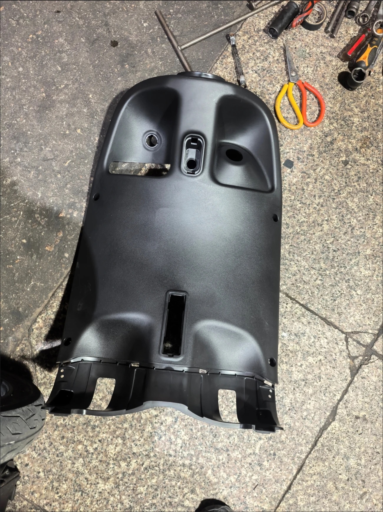 爱玛欣果Q101工具箱 爱玛101前置物箱 爱玛原装外壳