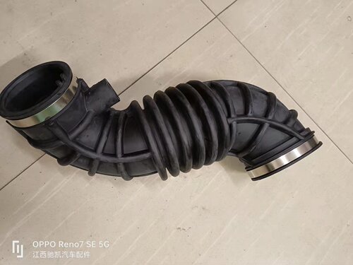 陆风X8汽车配件输气管总成