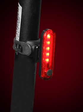 LED夜间安全警示尾灯 USB充电 电动自行车山地车滑轮车头盔骑行灯