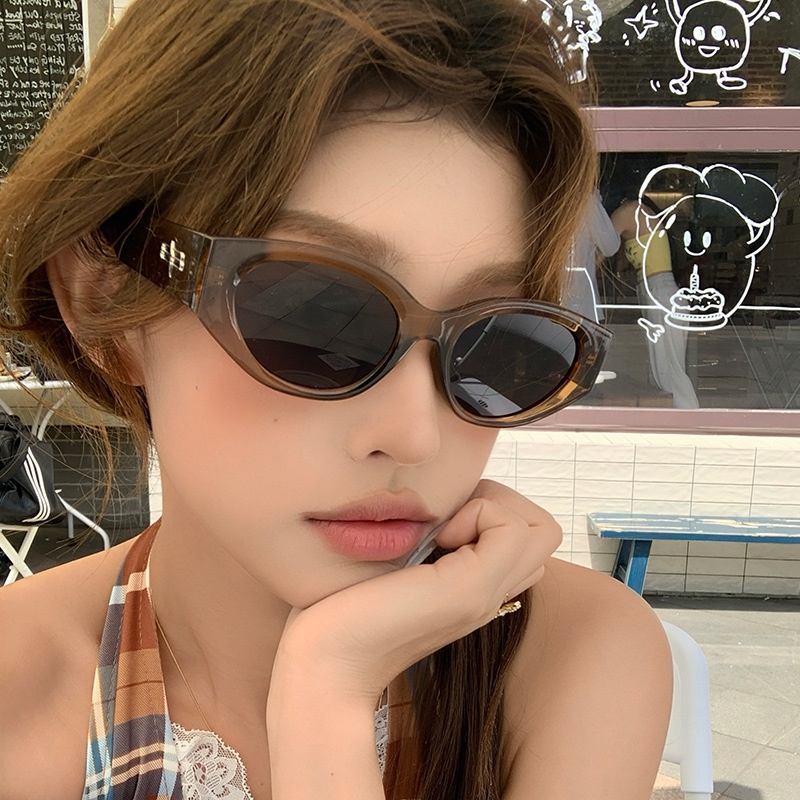 gm复古猫眼墨镜女感拍照小窄框潮防紫外线方圆脸显瘦太阳镜潮
