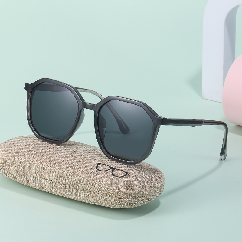 复古tr插芯偏光太阳镜女士感时尚韩版gm同款方框墨镜男潮