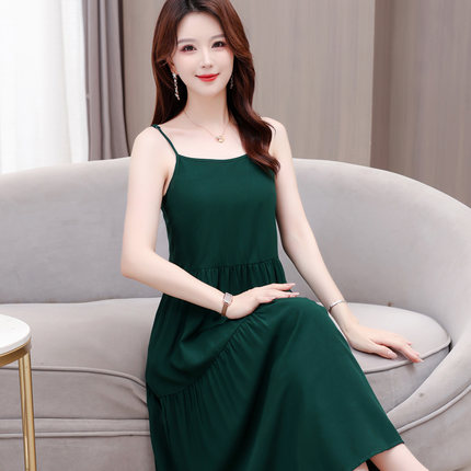 新款棉绸吊带连衣裙女夏季高端气质纯色人造棉无袖打底大摆裙子
