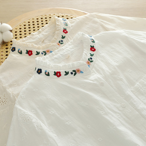 2025春季文艺小清新立领刺绣花朵蕾丝镂空纯棉白衬衫女长袖学生潮