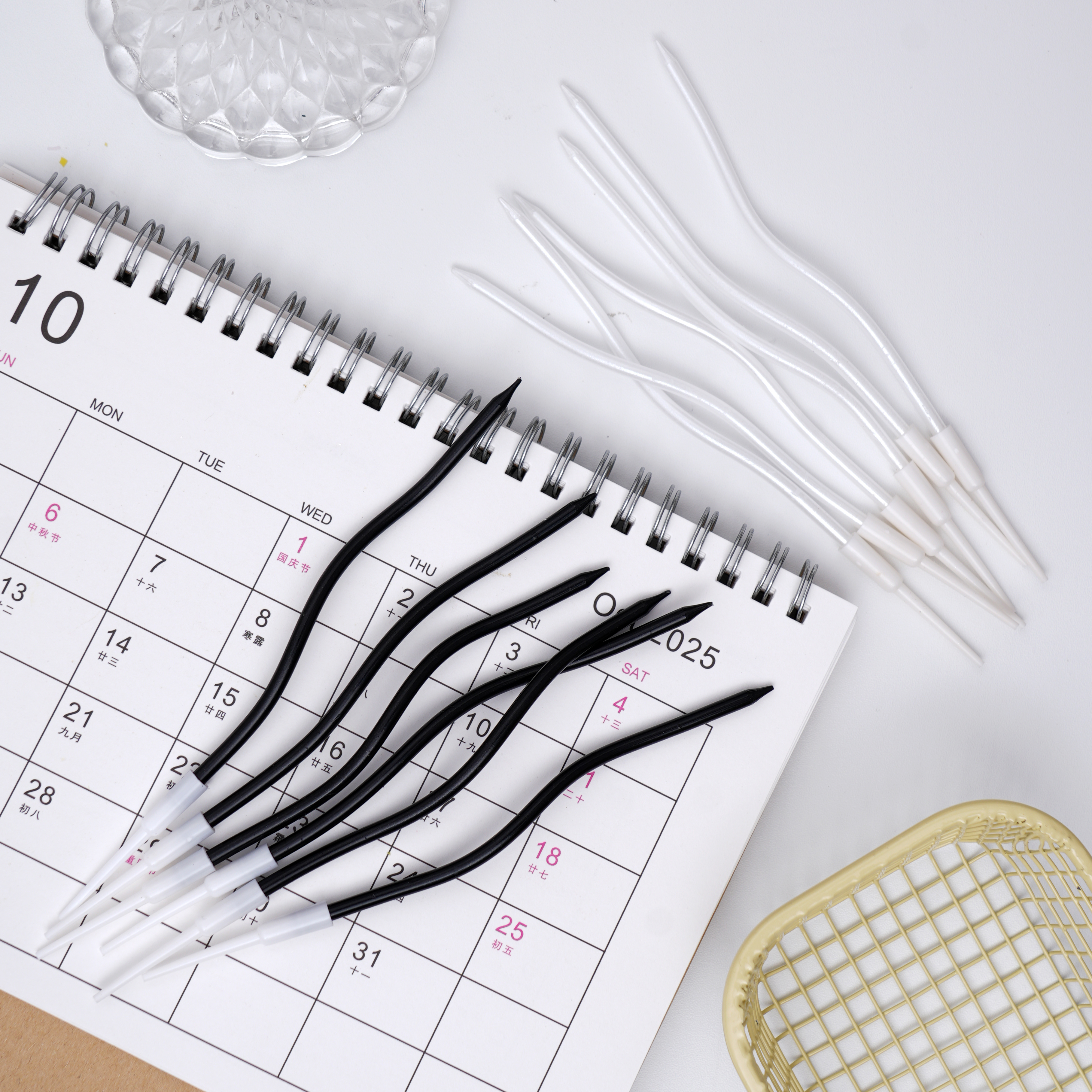 网红韩系复古黑白曲线生日蜡烛蛋糕装饰插件弯弯扭曲蜡烛甜品摆件