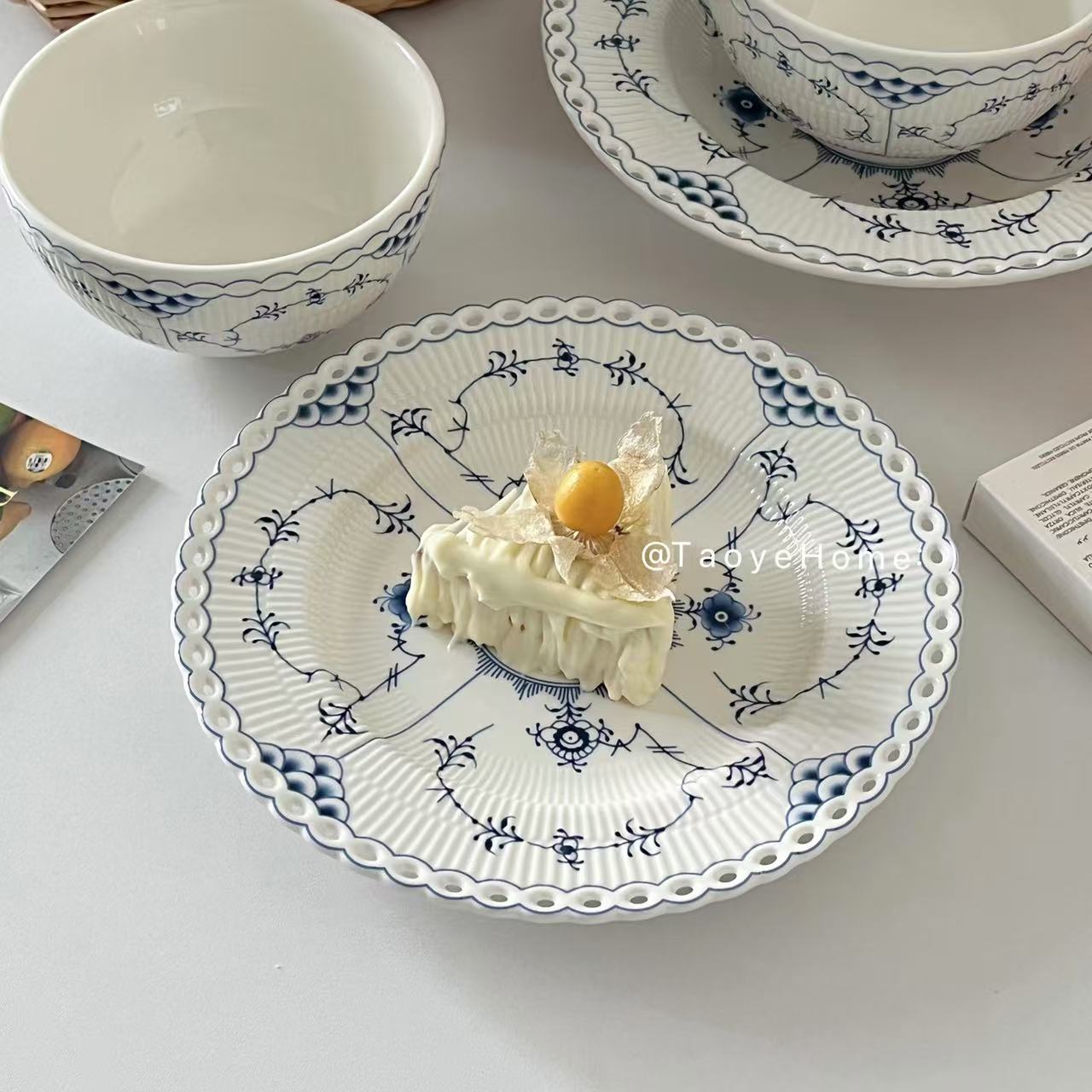 法式复古浮雕蕾丝花边甜品盘西餐中古蛋糕点心盘陶瓷米饭碗高颜值