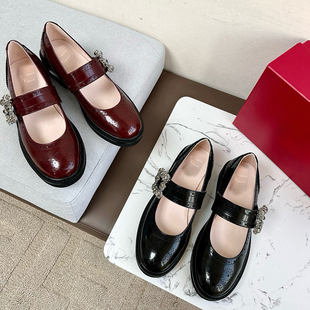 牛货~2026春夏新款厚底冲孔雕花rv玛丽珍鞋粗跟单鞋钻扣浅口女鞋